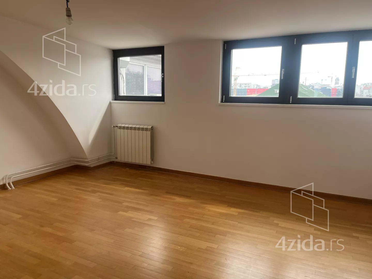 Petosoban stan | 4zida