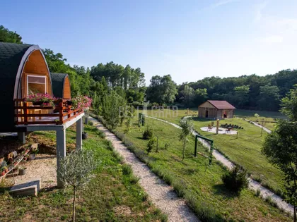 Karađorđeva | 4zida.rs