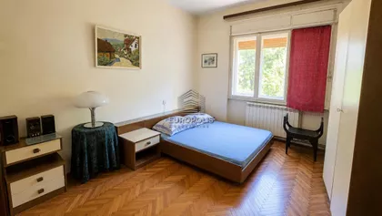 Klinički Centar | 4zida.rs