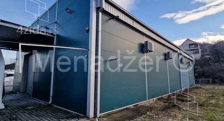 Poslovni prostor | 4zida