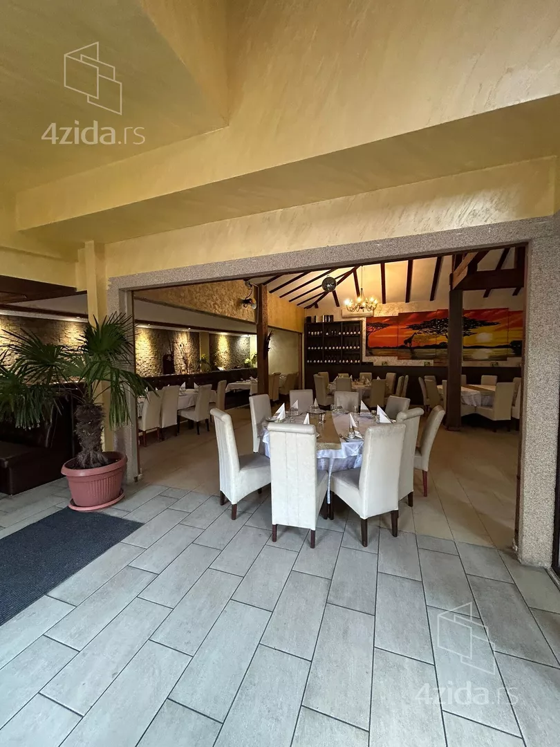 Poslovni prostor | 4zida