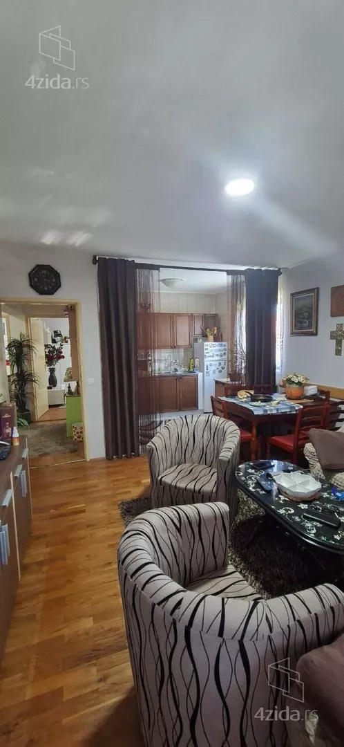 3-etažna kuća | 4zida