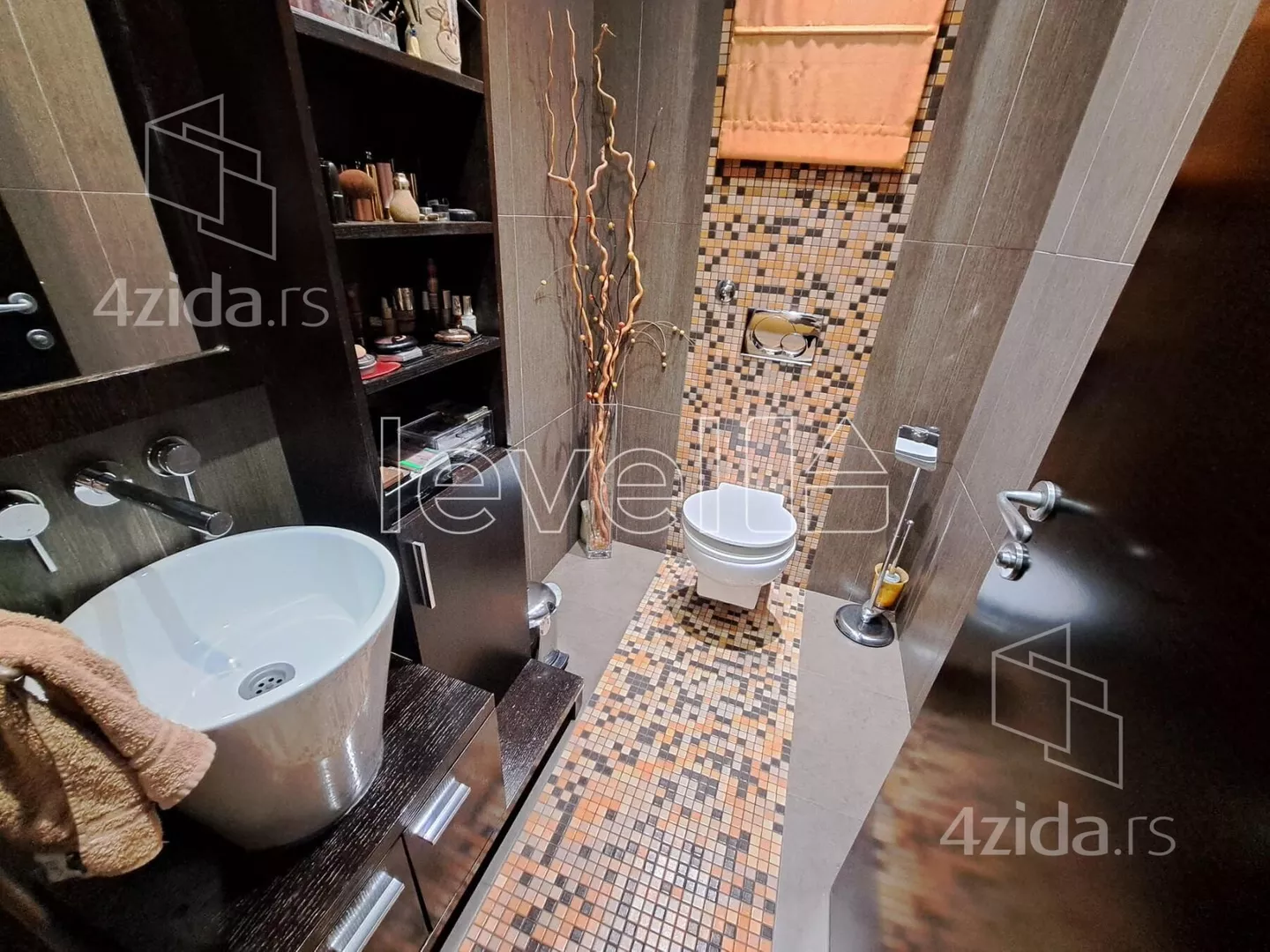 Petosoban stan | 4zida