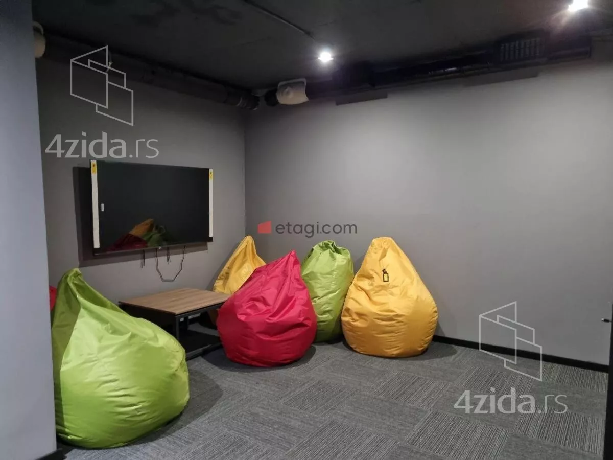 Lokal | 4zida