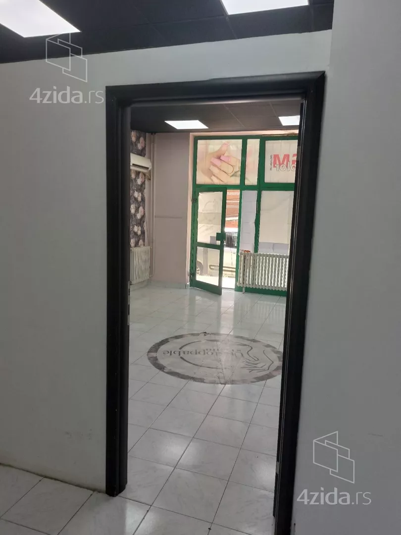 Lokal | 4zida