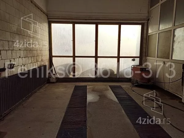 Lokal | 4zida
