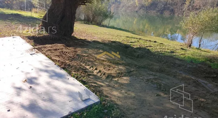 Plac | 4zida