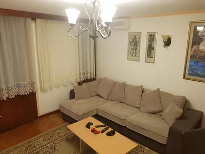 Skupština | 4zida.rs