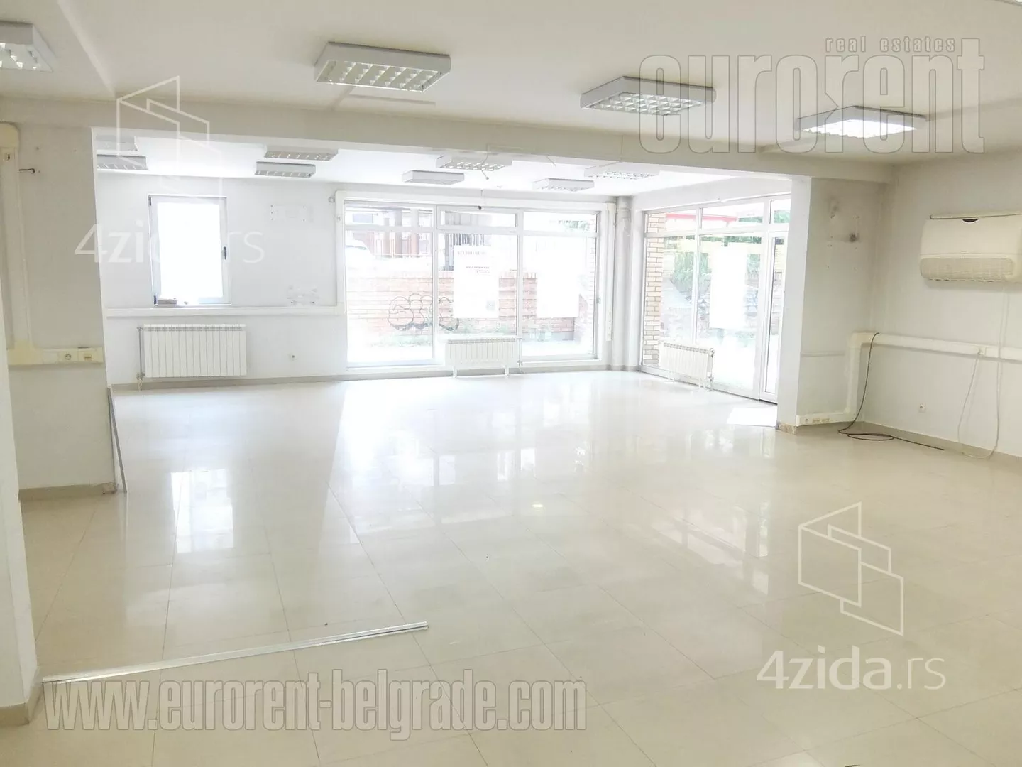 Poslovni prostor | 4zida