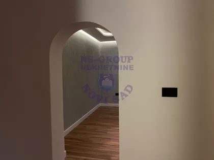 Železnička 33 | 4zida.rs