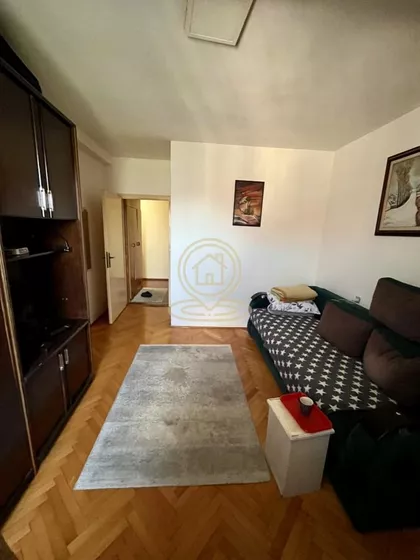 Škola | 4zida.rs