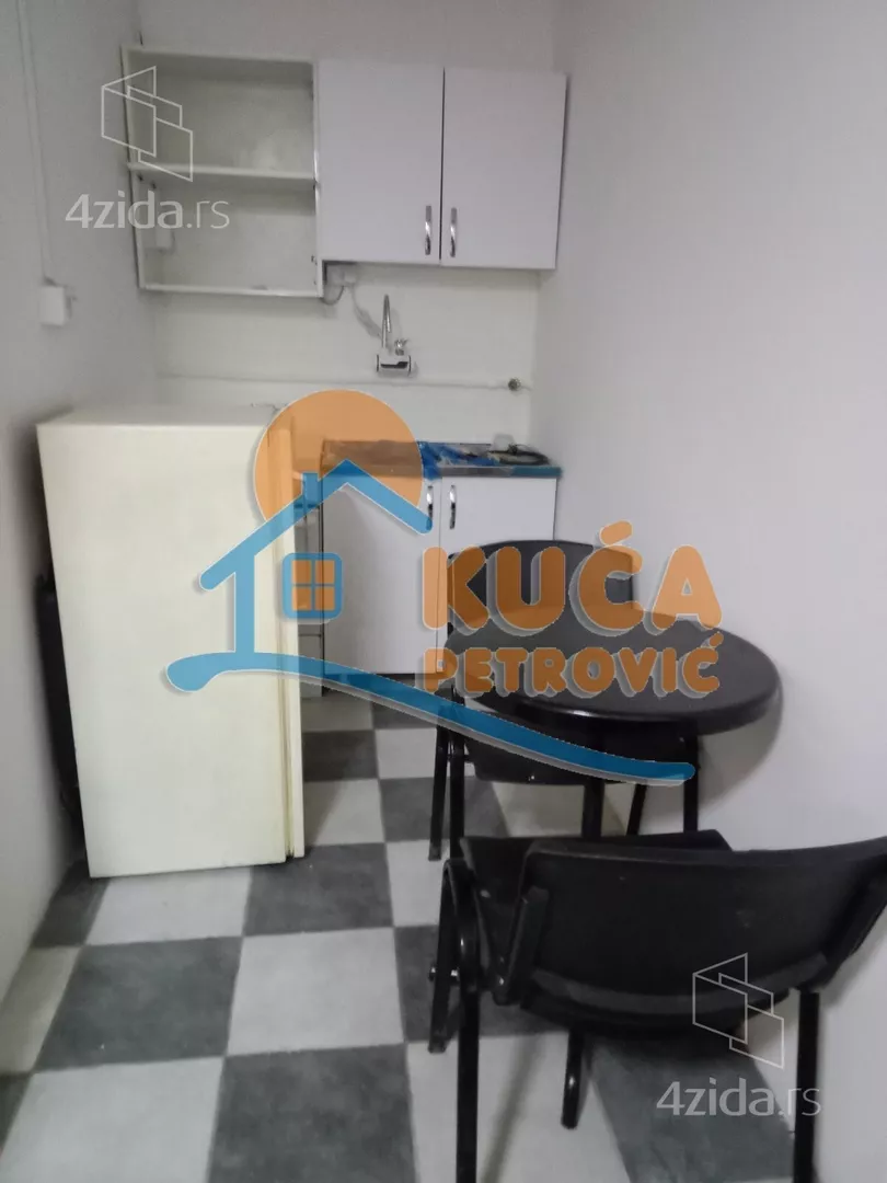 Garsonjera | 4zida