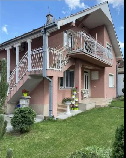 Vašarište | 4zida.rs