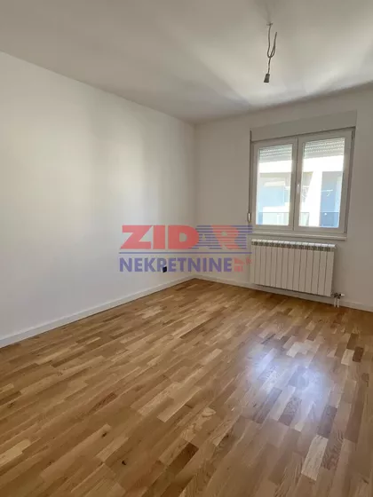 Ugrinovačka | 4zida.rs