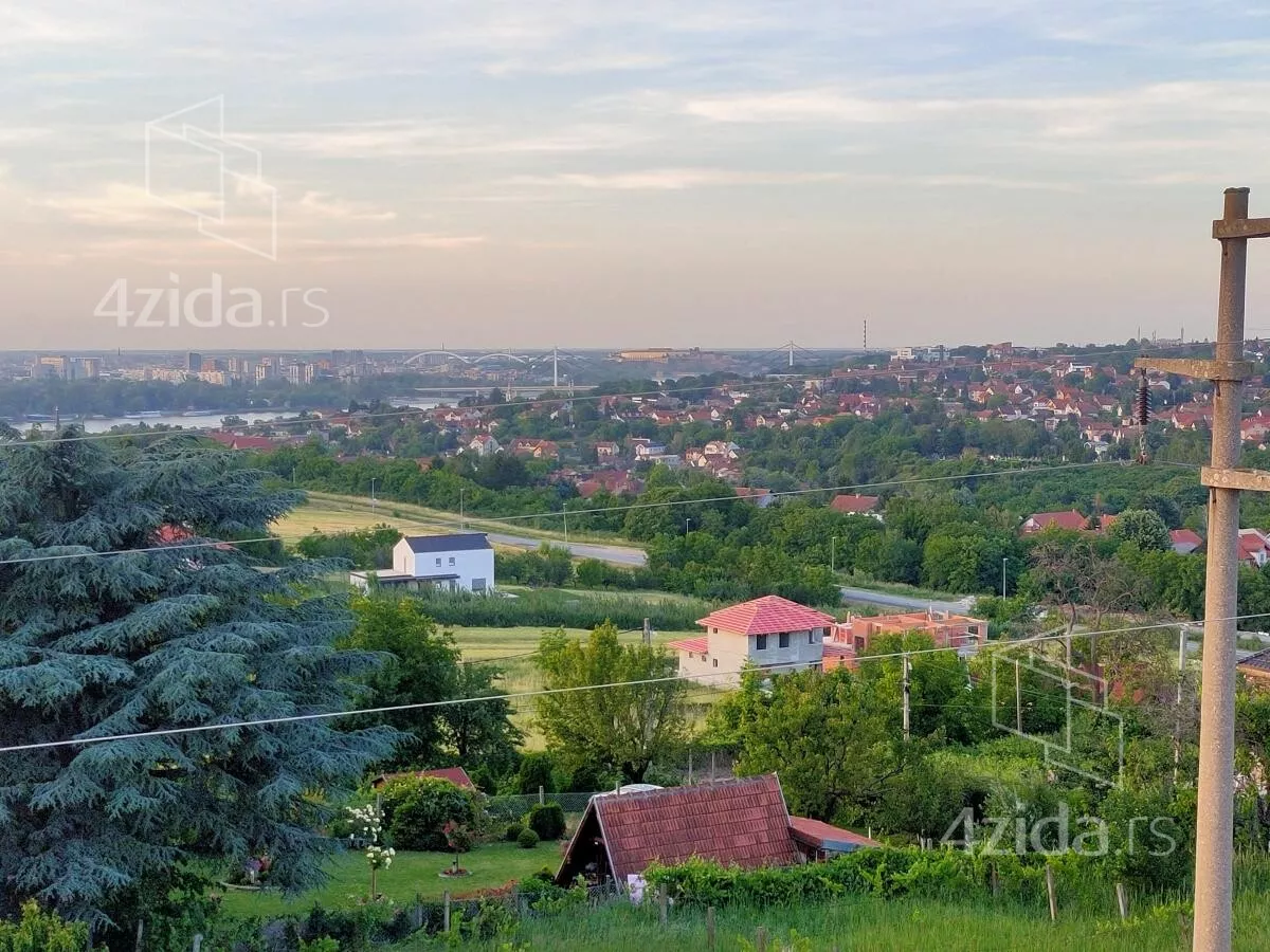 Plac | 4zida