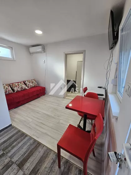 Rumenački put | 4zida.rs