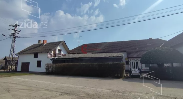 Poslovna zgrada | 4zida