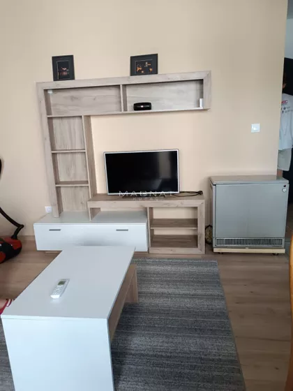 Ugrinovački put | 4zida.rs