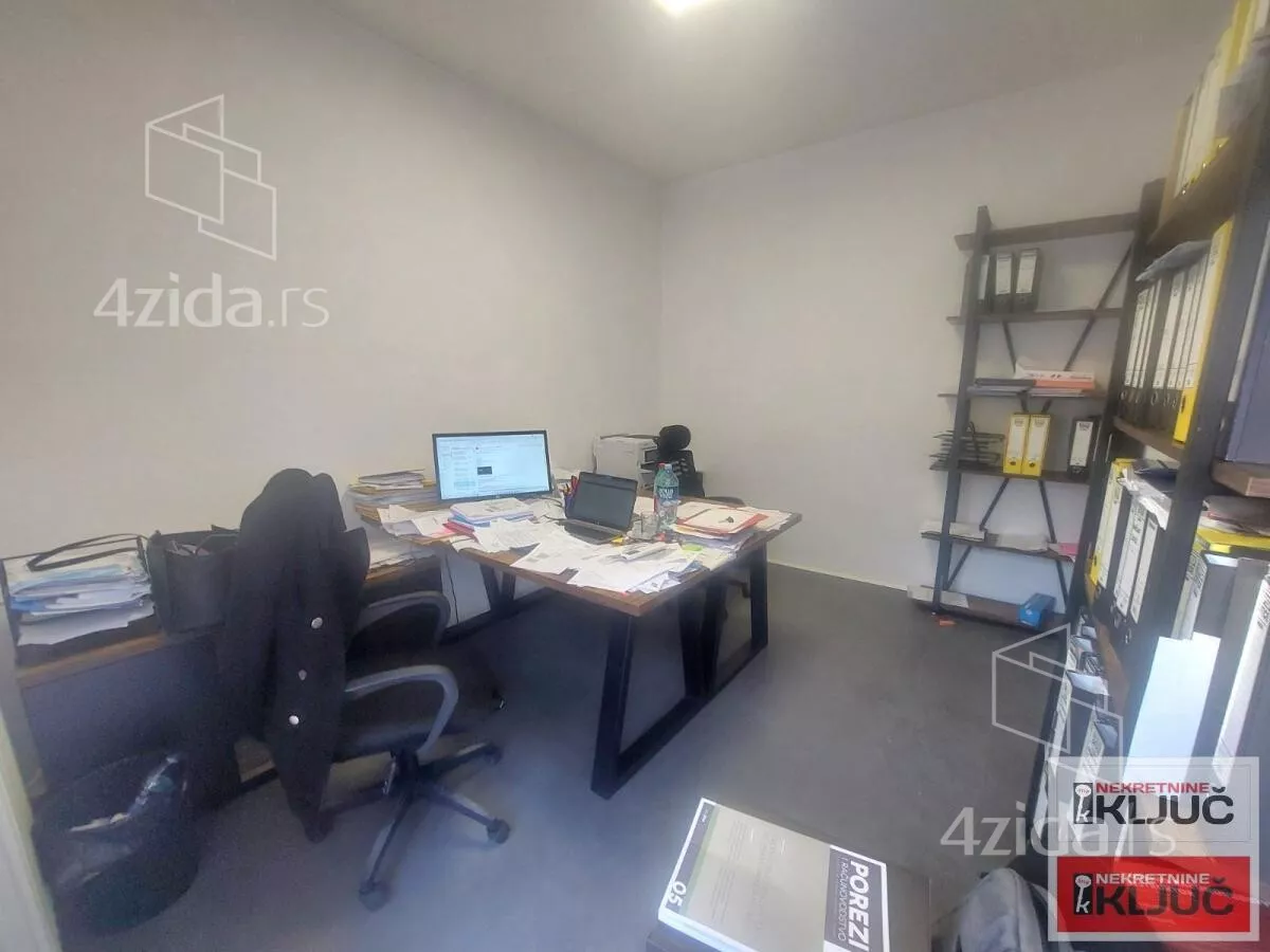 Poslovni prostor | 4zida