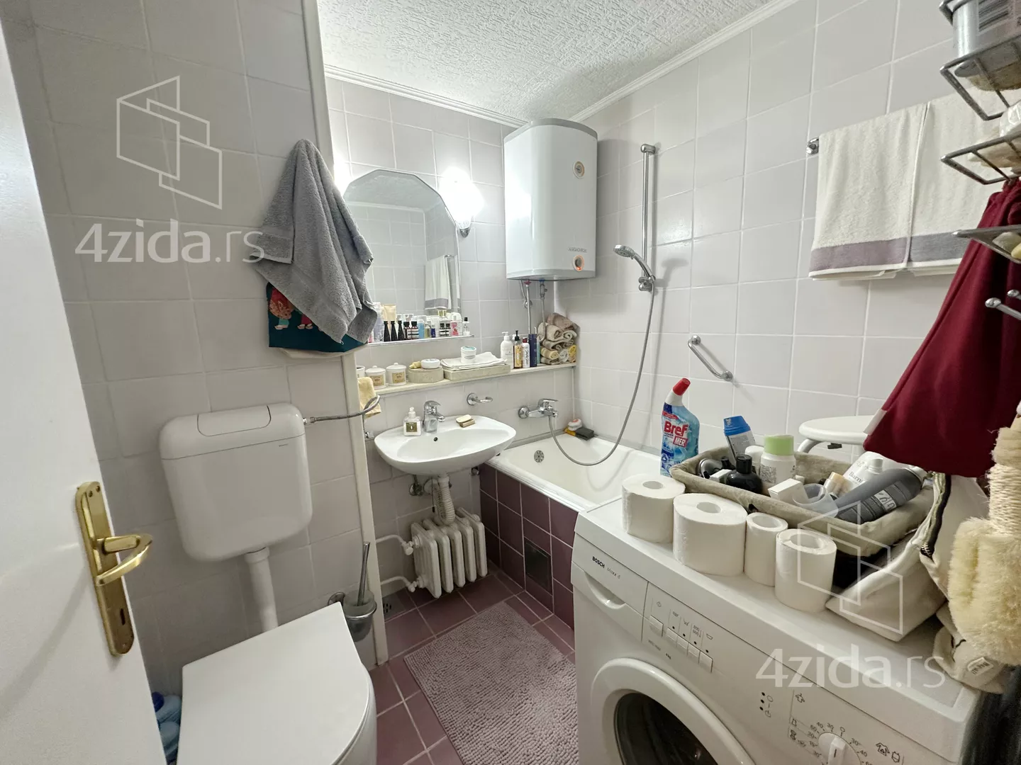 Četvoroiposoban stan | 4zida