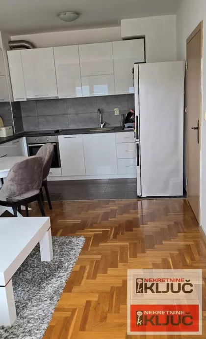 Bulevar Patrijarha Pavla (Somborski Bulevar) | 4zida.rs