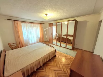 Zvezdarskih jelki | 4zida.rs