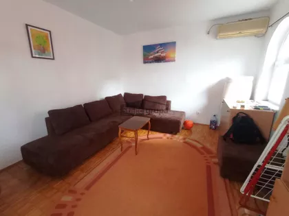 Učiteljsko Naselje | 4zida.rs