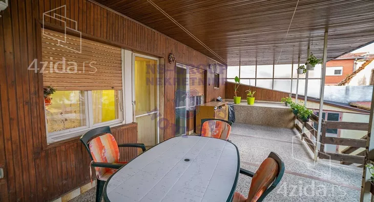 3-etažna kuća | 4zida