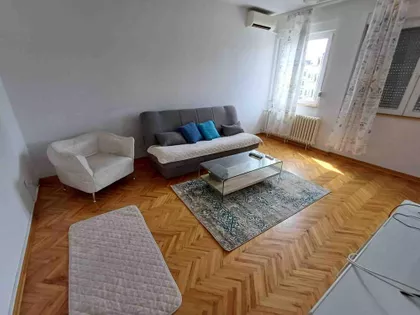 Vučedolska | 4zida.rs