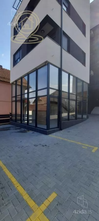 Poslovni prostor | 4zida