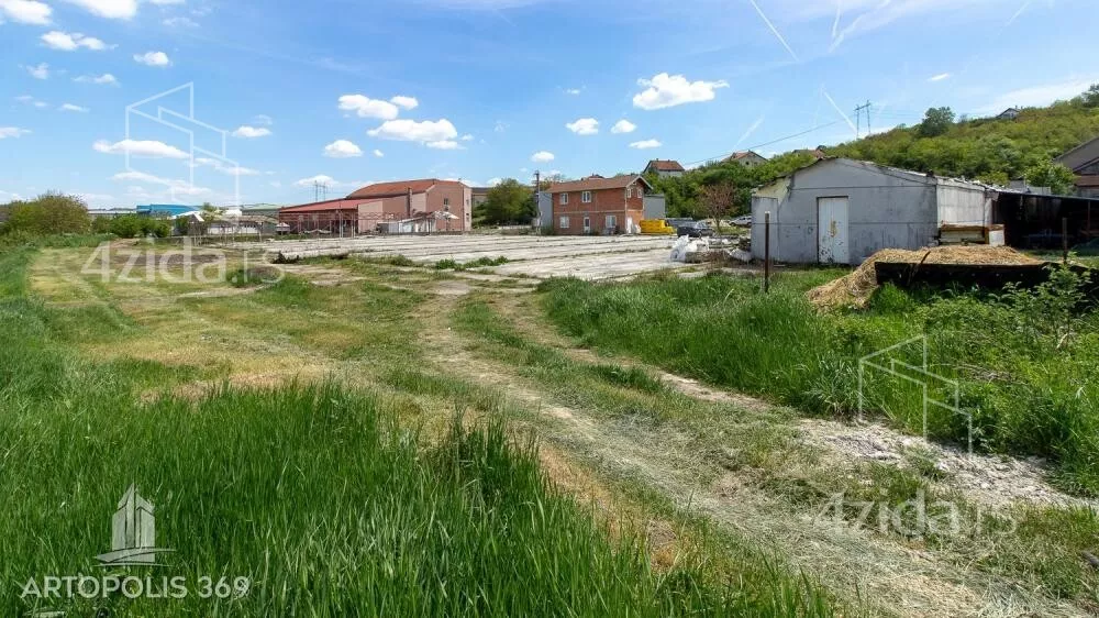 Poslovna zgrada | 4zida