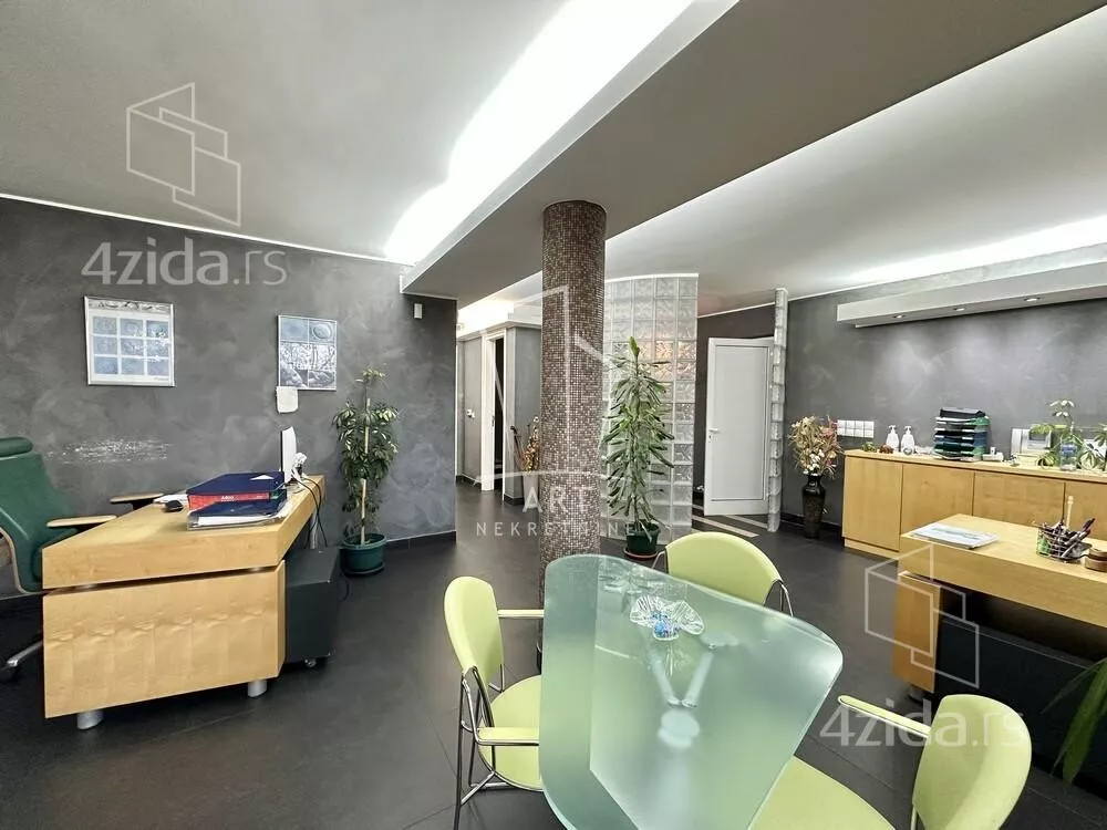 Poslovni prostor | 4zida