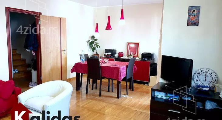 Petosoban stan | 4zida