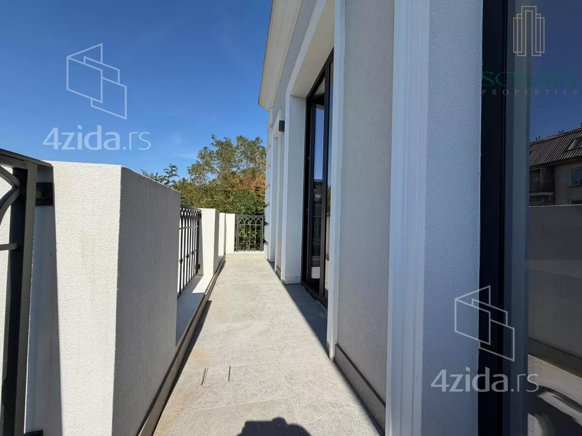 Kuća | 4zida