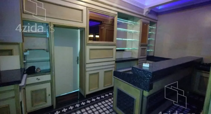 Poslovni prostor | 4zida