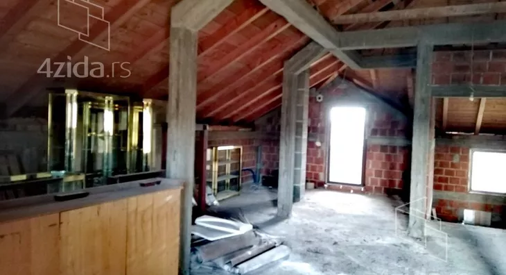 3-etažna kuća | 4zida