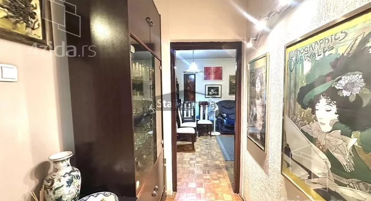 Troiposoban stan | 4zida