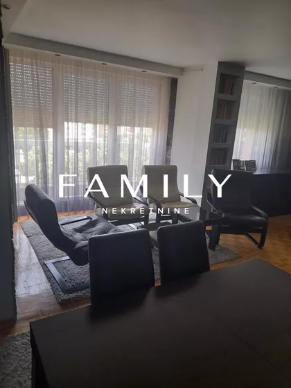 Kaće Dejanović | 4zida.rs