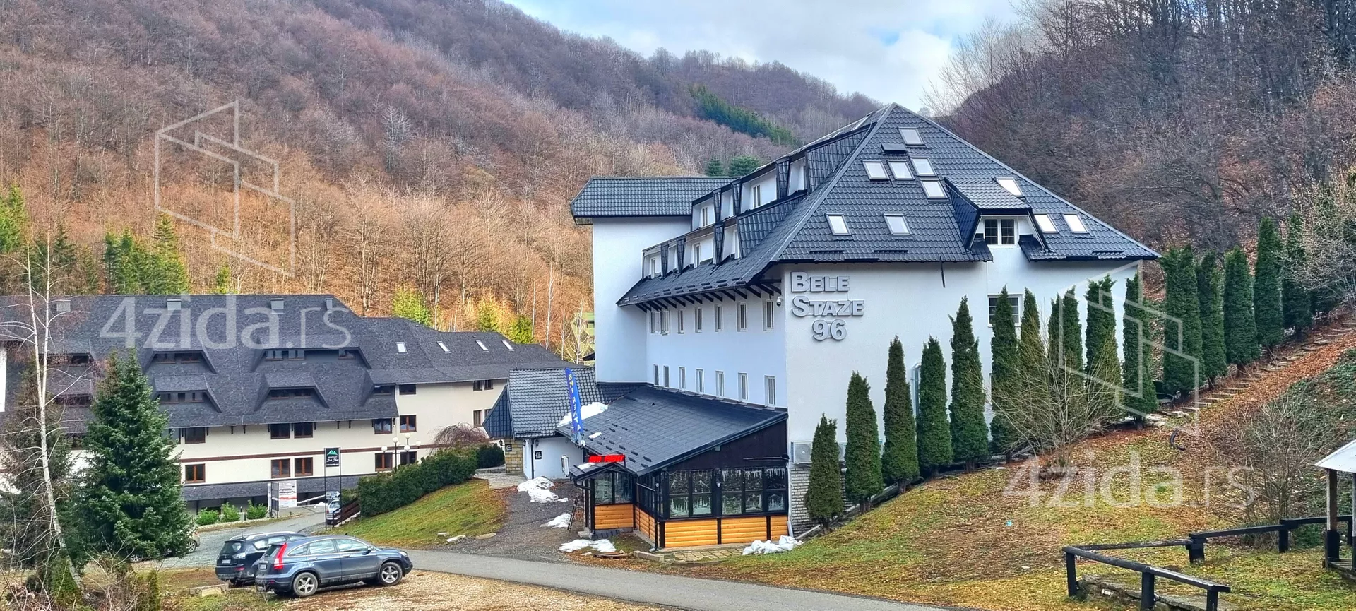 Dvoiposoban stan | 4zida