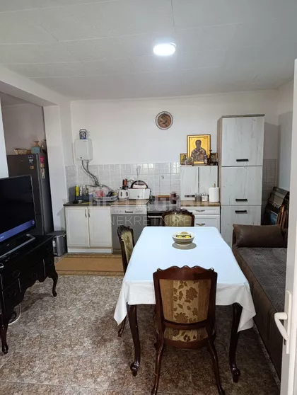 Špajanska | 4zida.rs