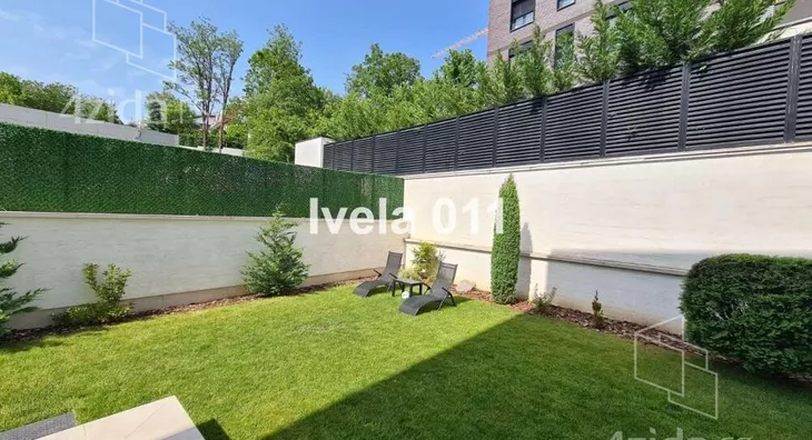 Šestosoban stan | 4zida