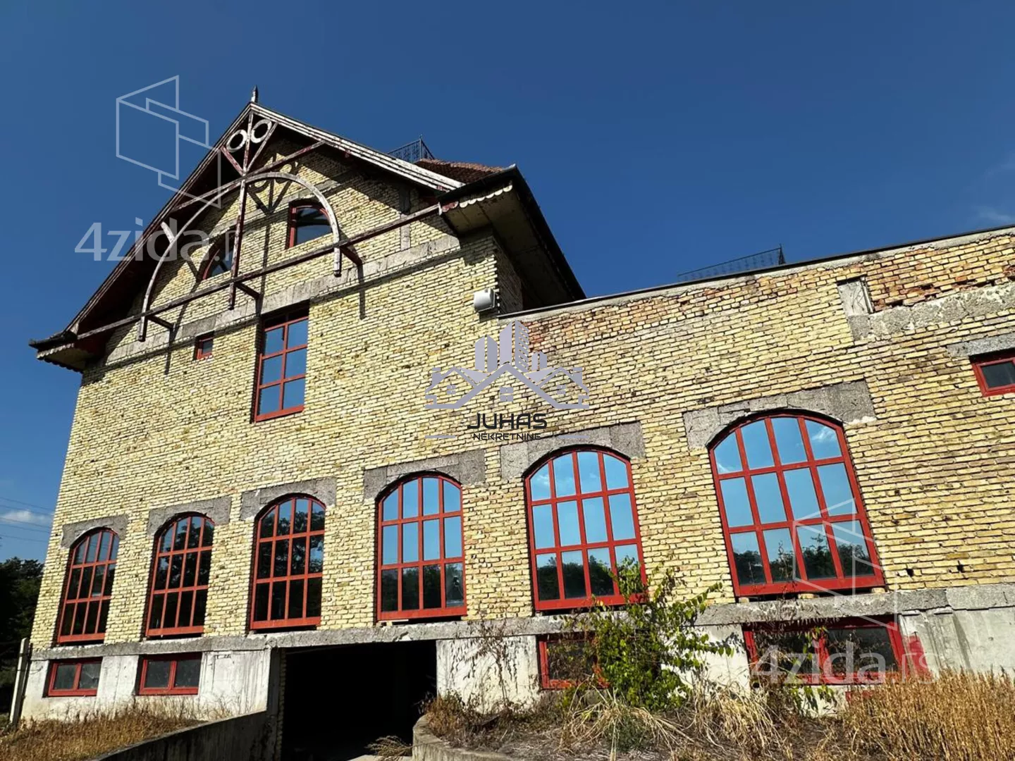 Turistički objekat | 4zida