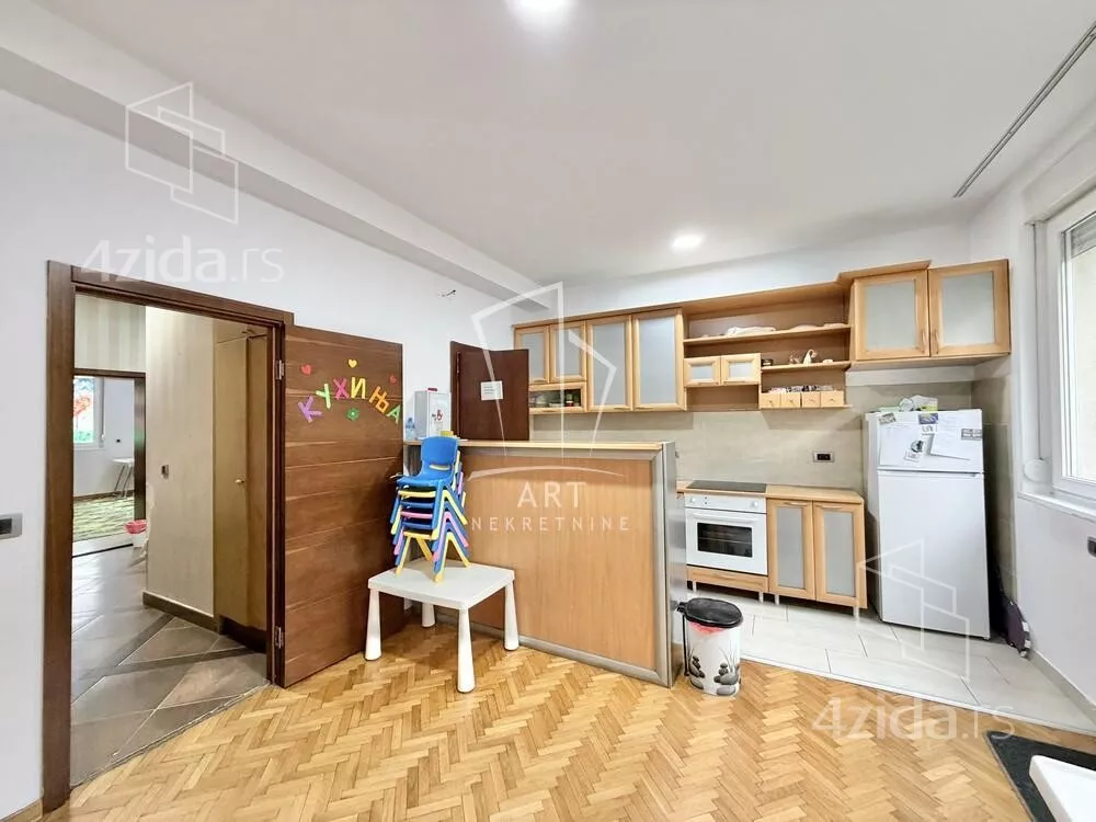 3-etažna kuća | 4zida