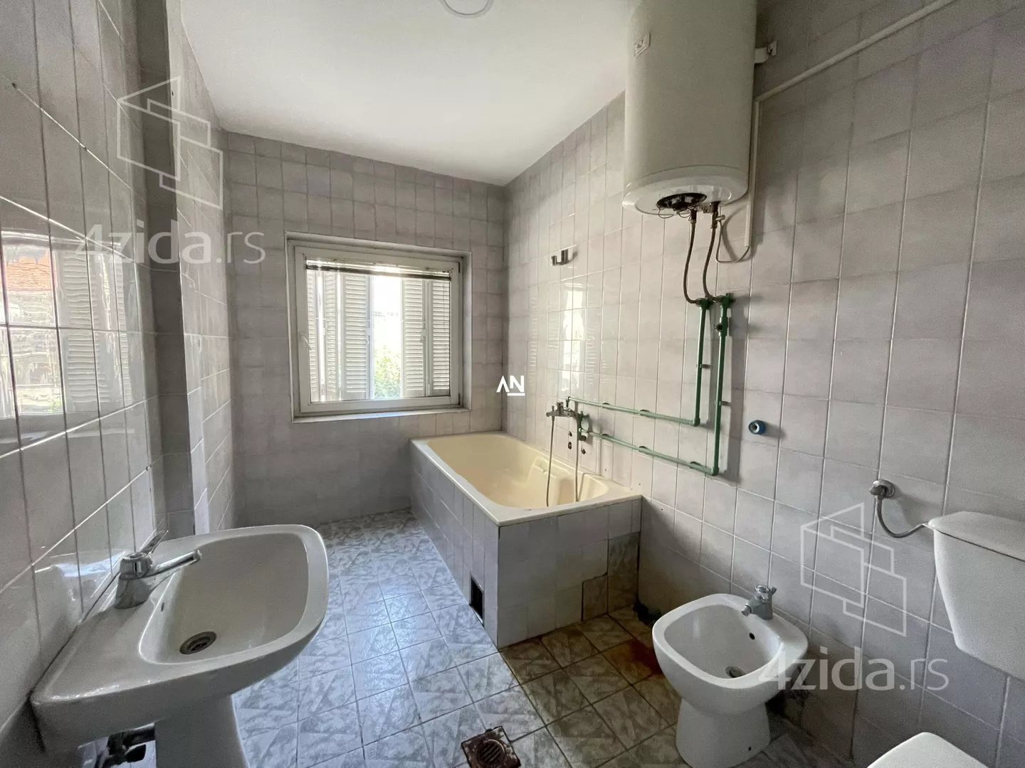 4-etažna kuća | 4zida