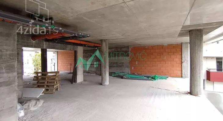 Poslovni prostor | 4zida