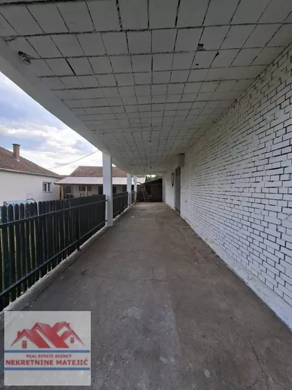 Korićani | 4zida.rs