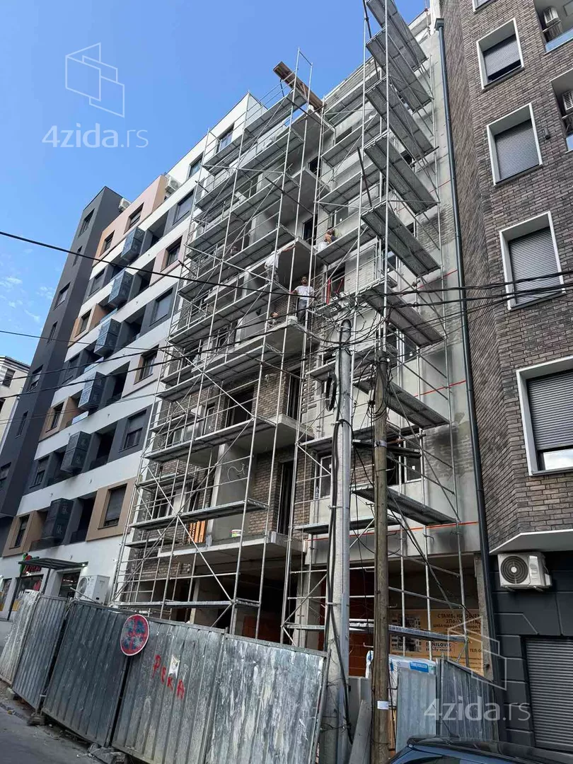 Troiposoban stan | 4zida