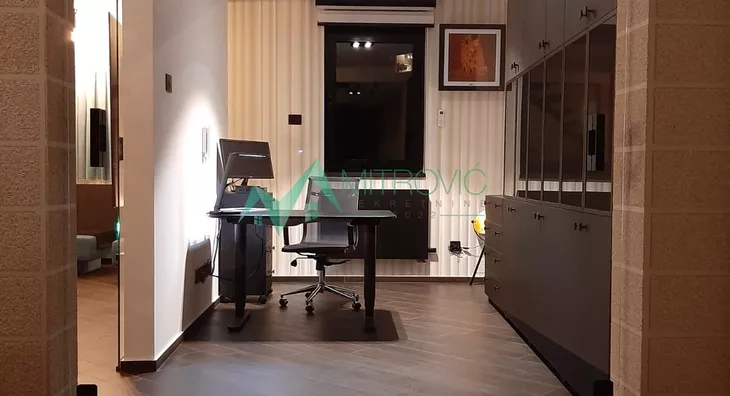 Četvoroiposoban stan | 4zida