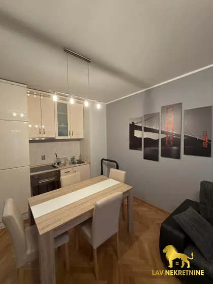 RADNIČKA | 4zida.rs