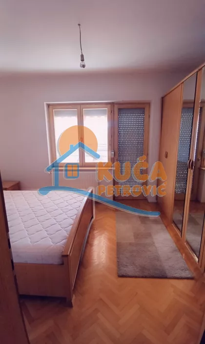 Janisa Janulisa | 4zida.rs